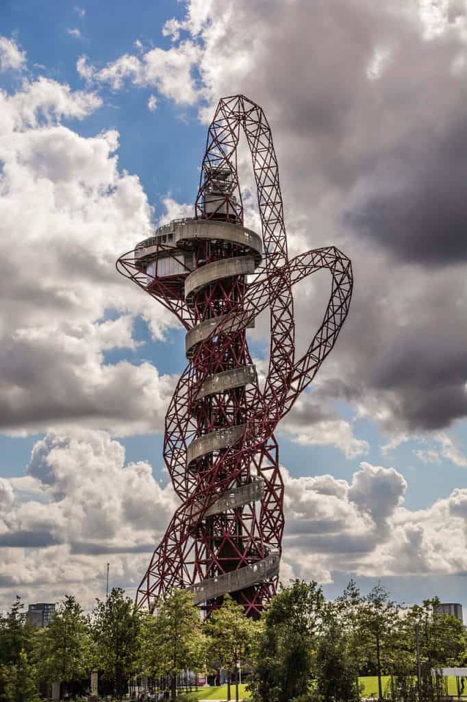 ArcelorMittal-Orbit-queen-elizabeth-olympic-park-off-the-beath-path-london