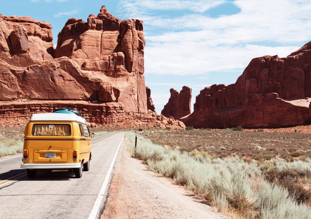 Places-In-The-USA-Where-To-Go-On-The-First-Trip-As-A-Beginner-RV-Arches-national-park