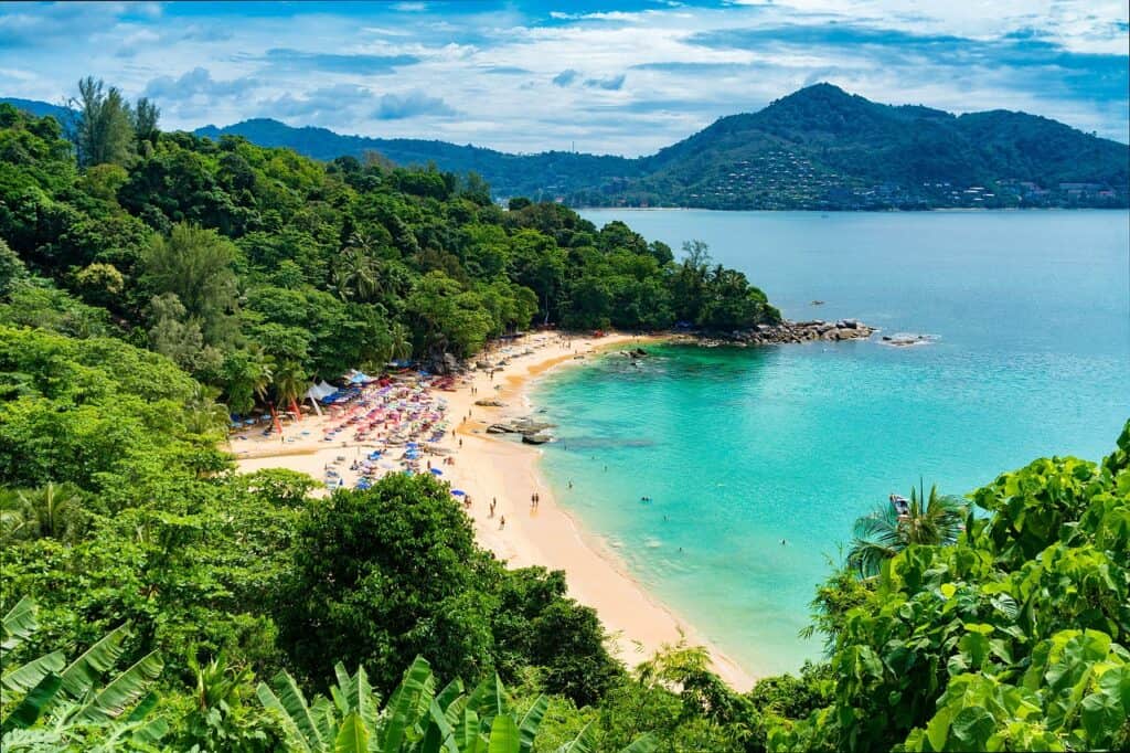 luxury-beach-best-things-to-do-in-phuket