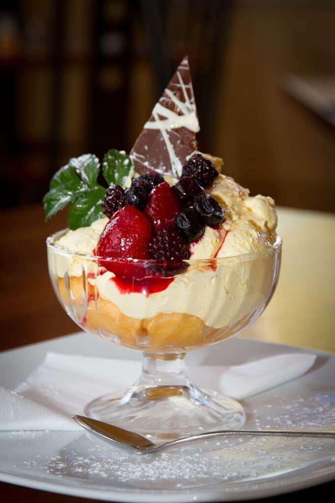trifle-popular desserts in London