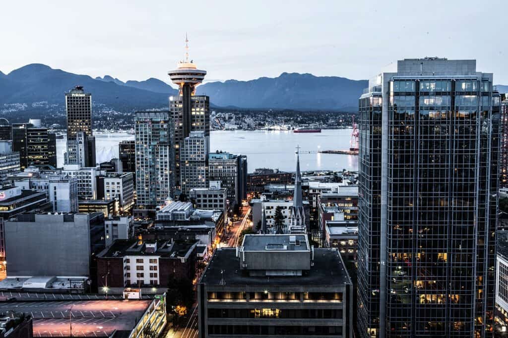 Vancouver Itinerary -The Perfect 2, 3, or 4 Days in Vancouver
