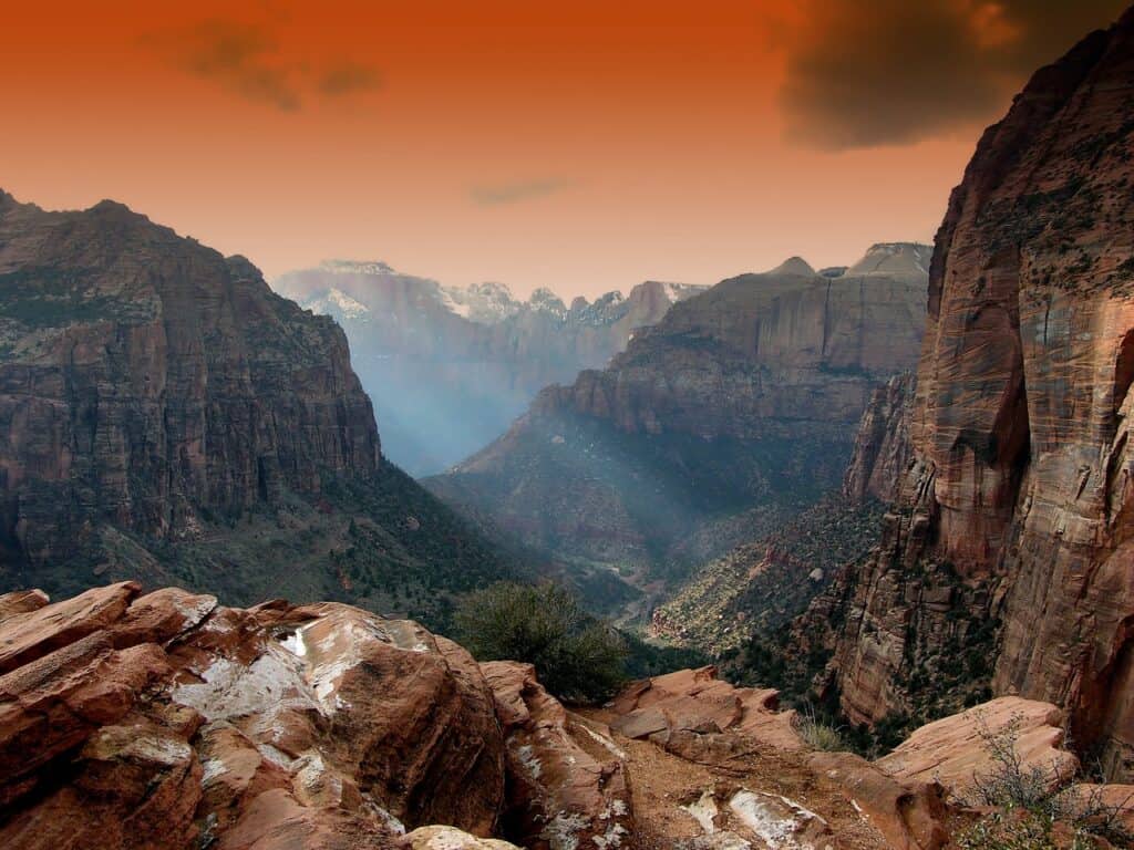 zion-mountains-national-park-usa