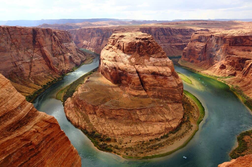 horseshoe-bend-best-things-to-do-in-utah
