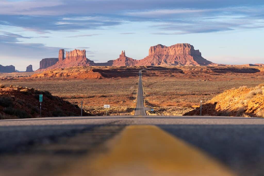 monument-valley-top-things-to-do-in-utah