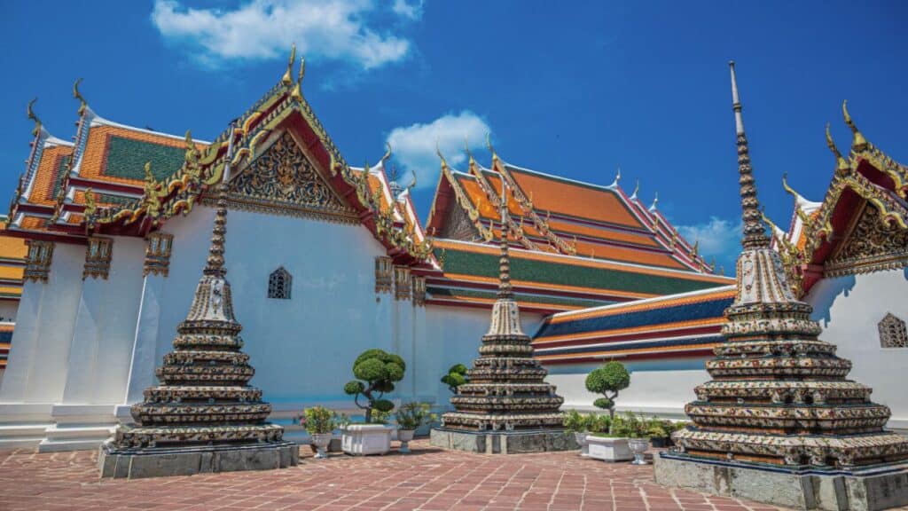 visiting-wat-pho-bangkok